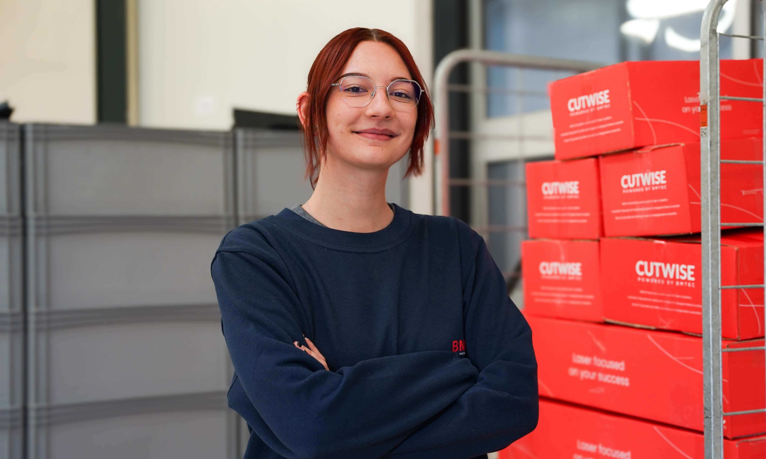 Kim Santing Logistik BMTEC Kim Santing Logistik BMTEC